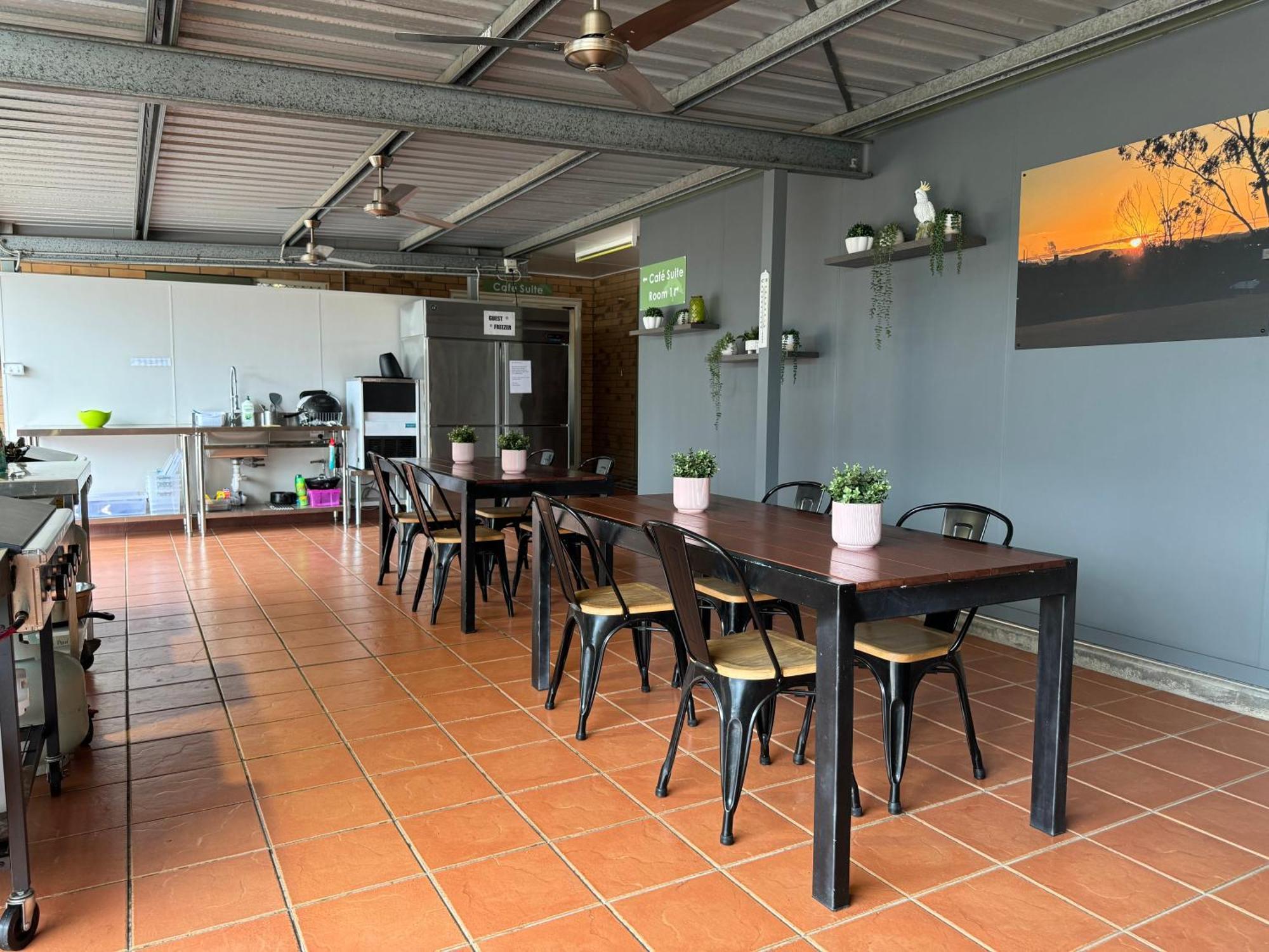 Raintree Motel Biloela Extérieur photo